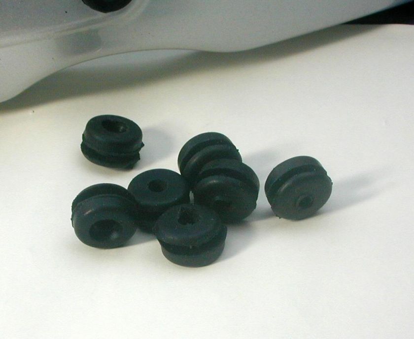 Yamaha XT250 XT350 Front Mudguard Fender Grommets QS524  