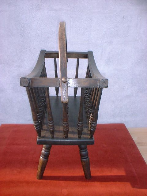 Vintage Colonial Wood Magazine/Newspaper Rack / Holder  