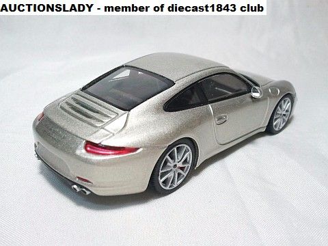 43 Minichamps Porsche 911 991 Carrera S 2011 2012 Silver Silber 