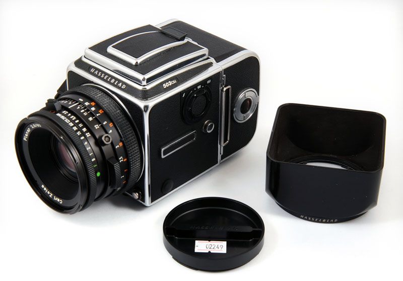 EX+* Hasselblad 503CXi w/ Planar CF T* 80mm f/2.8+ A12 back in Silver 