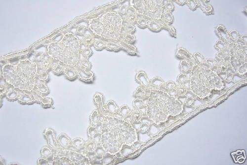 Venise Lace Flower Victorian Trim   5 yards   Ivory  