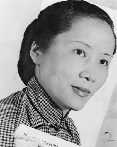 1946 photo Dr. Chien Shiung Wu, head and shoulders  