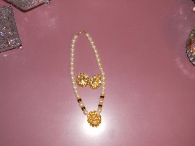 KJL KENNETH JAY LANE NEW YORK set FAUX PEARL RHINESTONE NECKLACE 