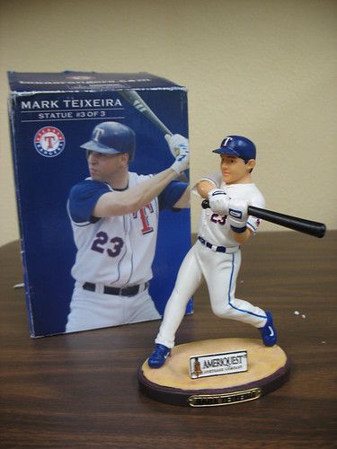 2005 SGA Texas Rangers MARK TEIXEIRA Statue #3/3  