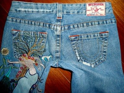 Designer TRUE RELIGION Low Rise Bobby Peacock Fairy Distressed Flare 