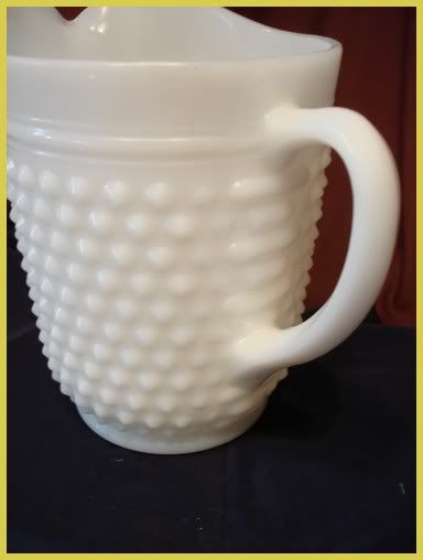 VINTAGE ANCHOR HOCKING HOBNAIL MILKGLASS 64 OZ. PITCHER EXCELLENT 