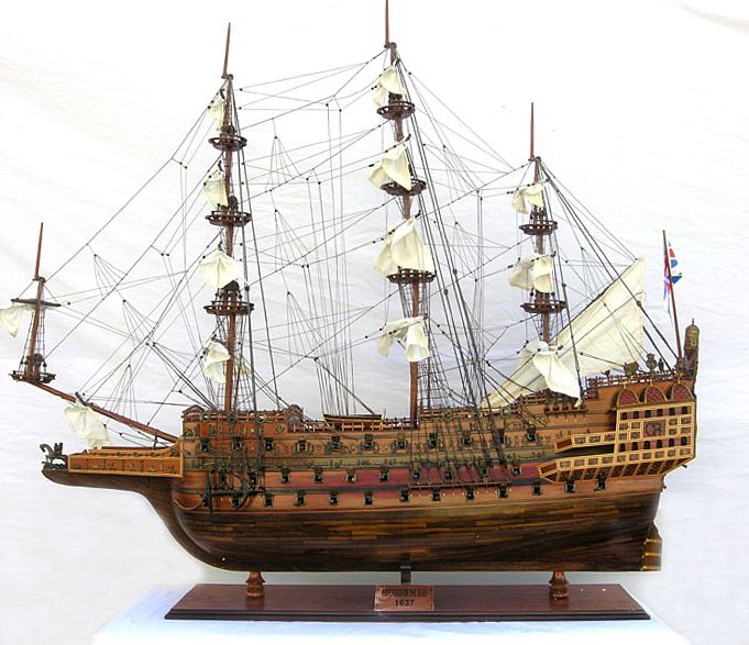 Sovereign of the Seas Wood Model Ship rosewood mahogany  