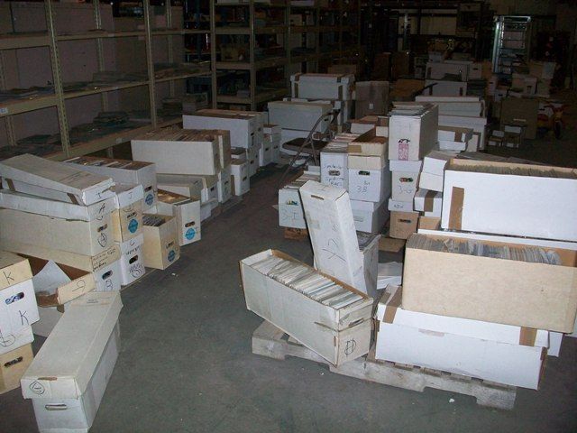 Huge Comic Collection Lot Sorted Mostly NM 35,000  store nearly 