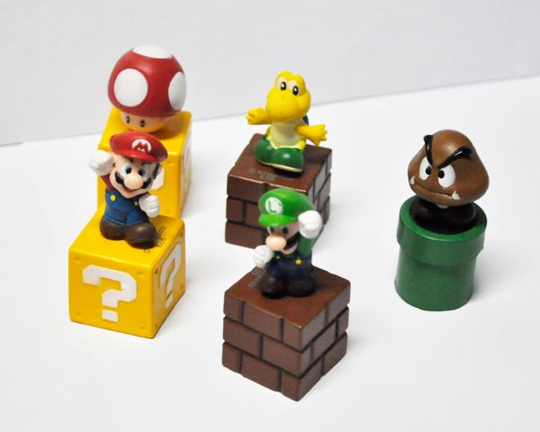 New Lot 23 Super Mario Bros Standing Figure SM3  