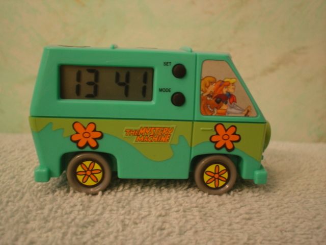 Vintage Scooby Doo The Mystery Machine Van clock  