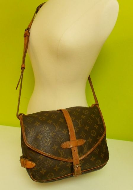 LOUIS VUITTON Monogram Saumur 30 Shoulder Messenger bag LV Vintage 