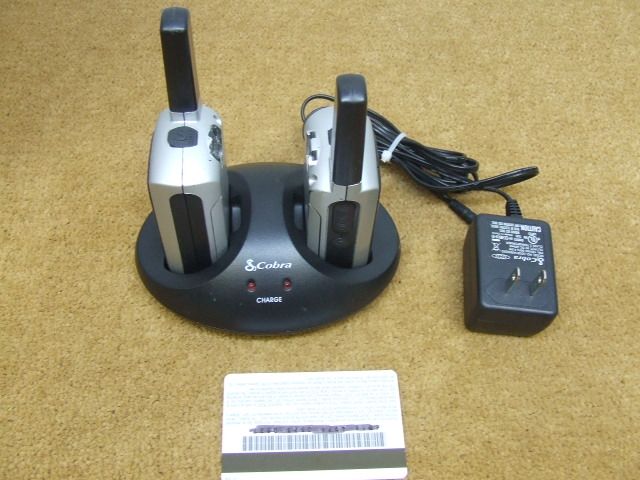 COBRA microTALK Model LI6000 walkie talkie + Dock Dual Charger 