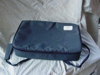 Classic Pampered Chef Stoneware Casserole Dish with Carrying Case 