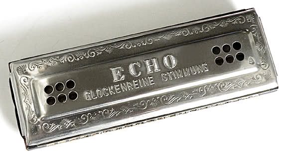 Vintage Hohner The Echo Harp A/D Glockenreine Stimmung Harmonica 