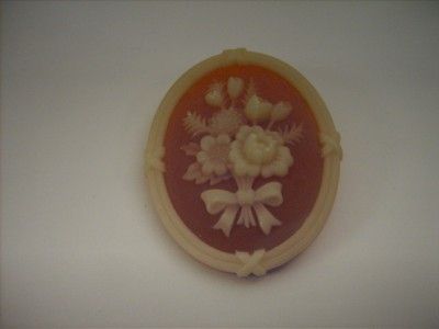 Vintage AVON Flower Floral Bouquet Cameo Brooch Pin  