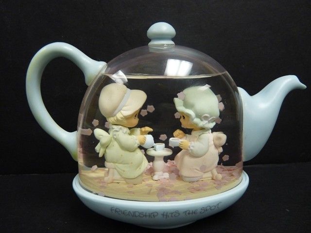 PRECIOUS MOMENTS FRIENDSHIP HITS THE SPOT GIRLS TEAPOT  