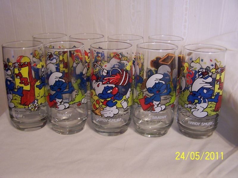 9pc 1992 93, SMURF Glasses Ex Condition  