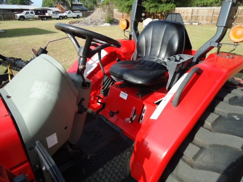 Branson 4720I Tractor in Other   Motors