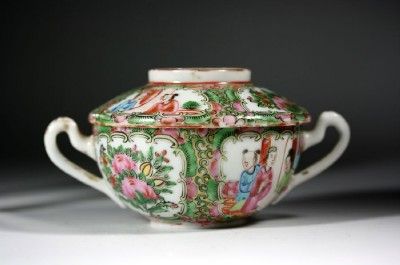 FINE ANTIQUE CHINESE PORCELAIN TEA CUP W.LID AND SAUCER  