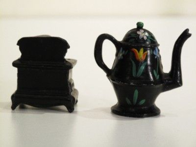 VINTAGE CAST IRON SALT PEPPER SHAKER TEAPOT KETTLE OVEN  