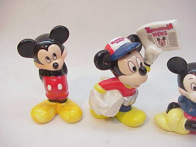 MICKEY MOUSE DISNEY FIGURINES LOT 4~HUG ME TOONTOWN  