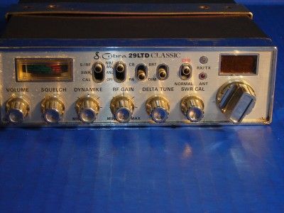   LTD Classic 40 Channel Dynamike CB Radio & Uniden Bearcat Microphone