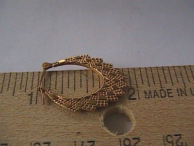 14K Vintage Yellow Gold Oblong Diamond Cut Lace Earrings 1.1 grams 